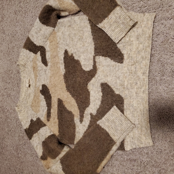 Anthropologie Moth Women's Camouflage Sweater Size XS - Picture 2 of 8